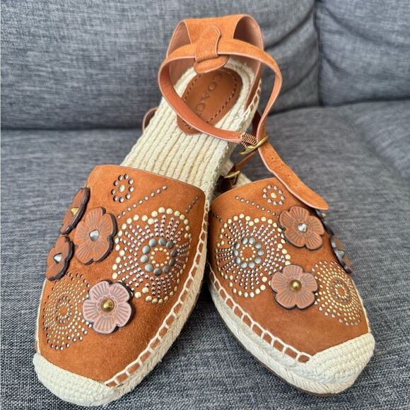 Coach  Ankle Strap Astor Espadrille with Tea Rose Rivets Color Brown Size 6,5 - Picture 1 of 10